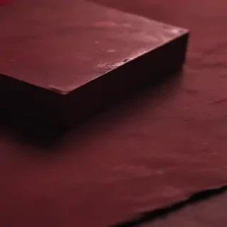 maroon aesthetic