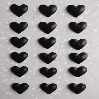 black heart aesthetic