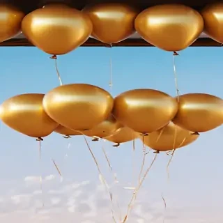 golden balloons
