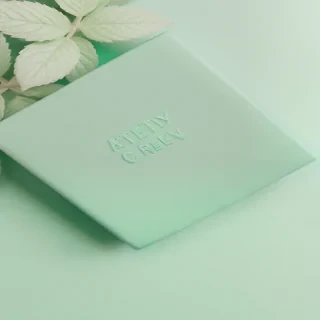 aesthetic mint green