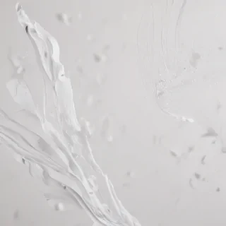 minimalist white aesthetic wallpaper