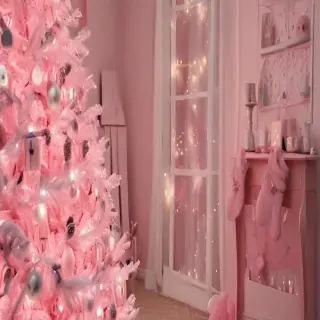 pink christmas aesthetic