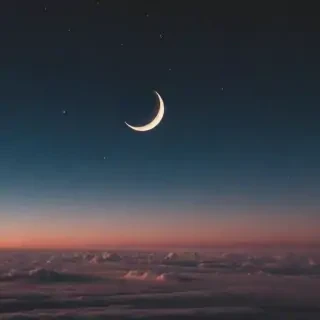aesthetic crescent moon