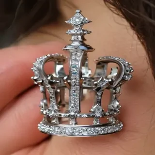 kings crown piercing