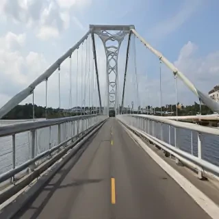 bikini bridge