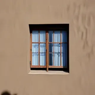 shadow window