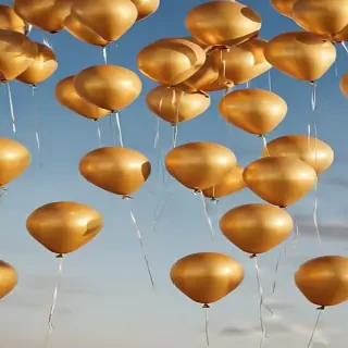 golden balloons