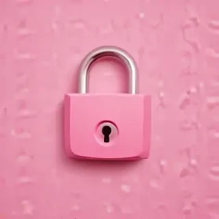 pink lock screen wallpaper