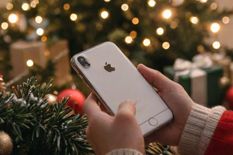 iphone christmas aesthetic wallpaper
