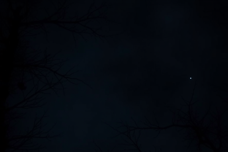 dark aesthetic iphone wallpapers