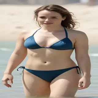 Rachel McAdams in bikini