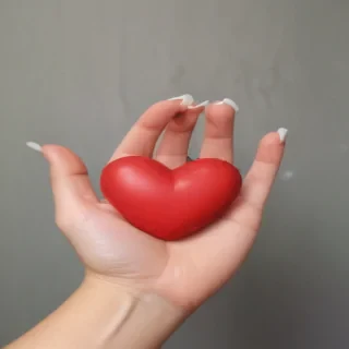 hand heart aesthetic