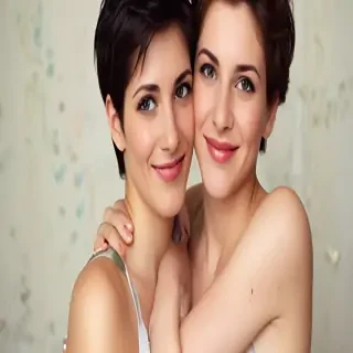 lesbian on lesbian pics