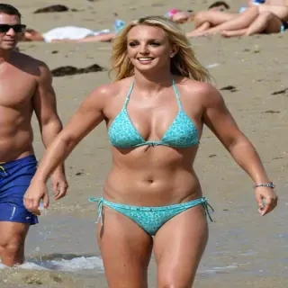 Britney Spears in bikini