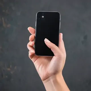 hand holding a phone