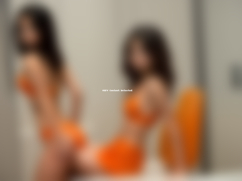 selena gomez orange