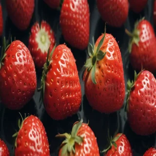 strawberry wallpaper iphone