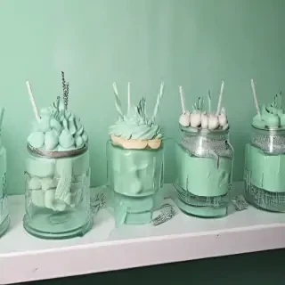 mint green aesthetic
