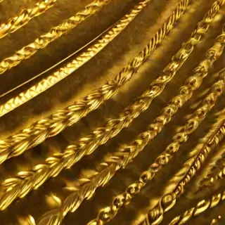 gold iphone wallpaper