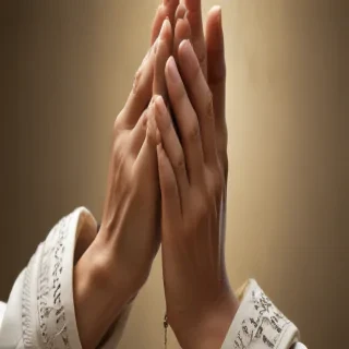 praying hands wallpaper