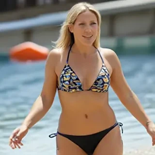 sophie raworth bikini