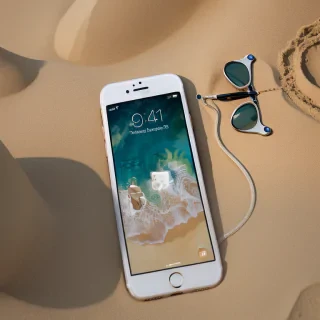 iphone beach