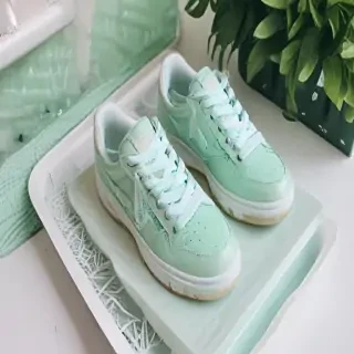 mint green aesthetic
