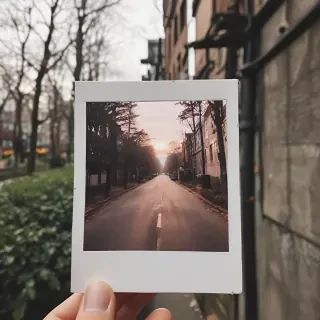 aesthetic polaroid frame