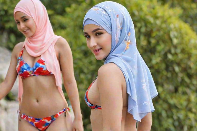 ai hijab bikini