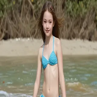 mackenzie foy in bikini