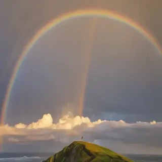 rainbow back round