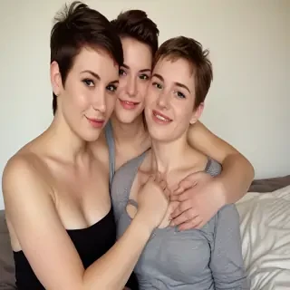 lesbian on lesbian pics