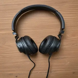 headphone pic