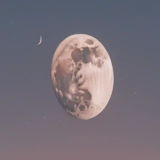 aesthetic crescent moon