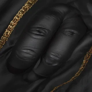black thumbs