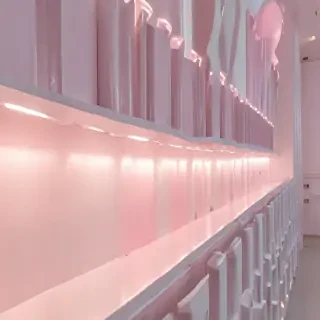 pink and white aesthetic
