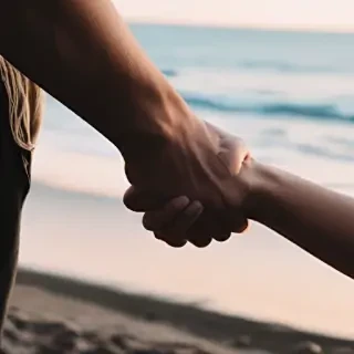 couple holding hands aesthetic